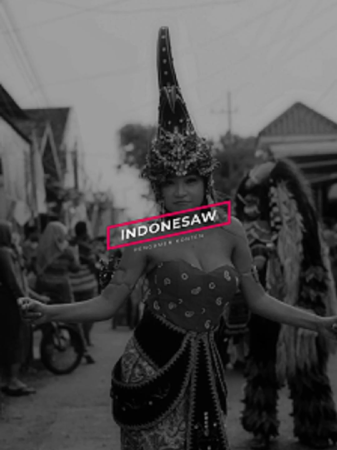 Karnaval Babat | Rumah Kos Pak Eko in frame : @doraemon10065  _______________________________ #karnavalbabat #karnaval #dancer