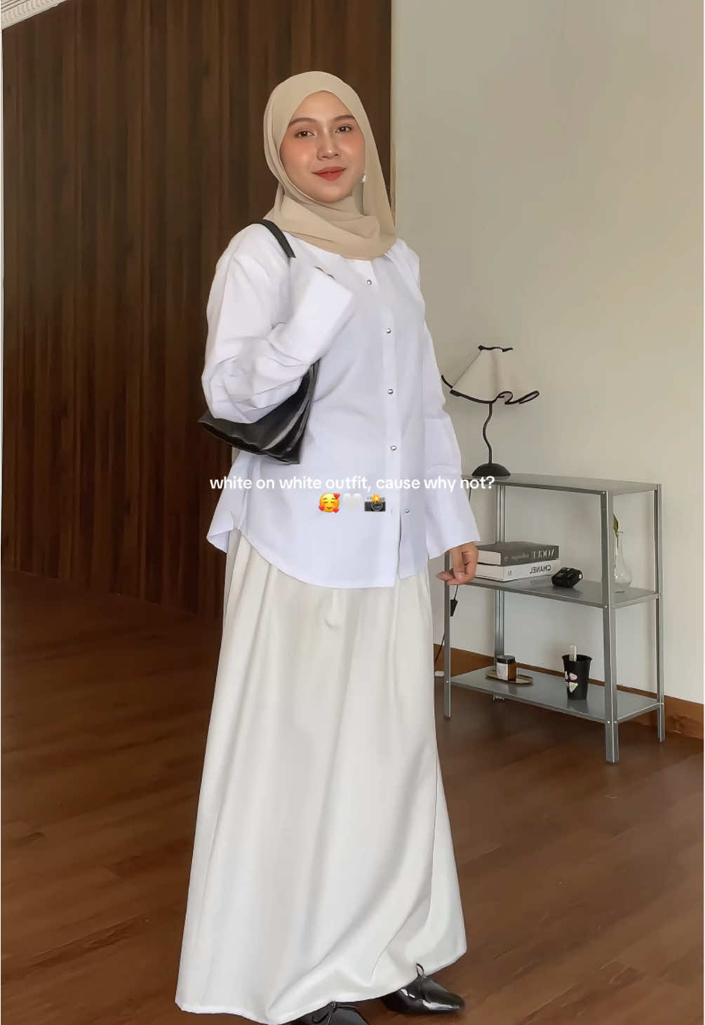 When you love timeless - clean outfit🤍 #WIBGajian #paydaysale #OOTD #fitcheck 