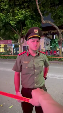 Một chiếc đồng chí siêu đáng yêu Chúc đồng chí Phúc công tác thật tốt, hoàn thành xứ mệnh Tổ quốc giao phó và giữ vững trái tim yêu nước nha #vietnam #quockhanh #dieubinh #vietnamtoiyeu 
