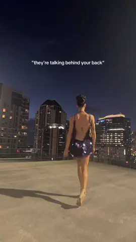 i'll never be over this dress💜 #birthday #birthdaydress #back #backless #fit 