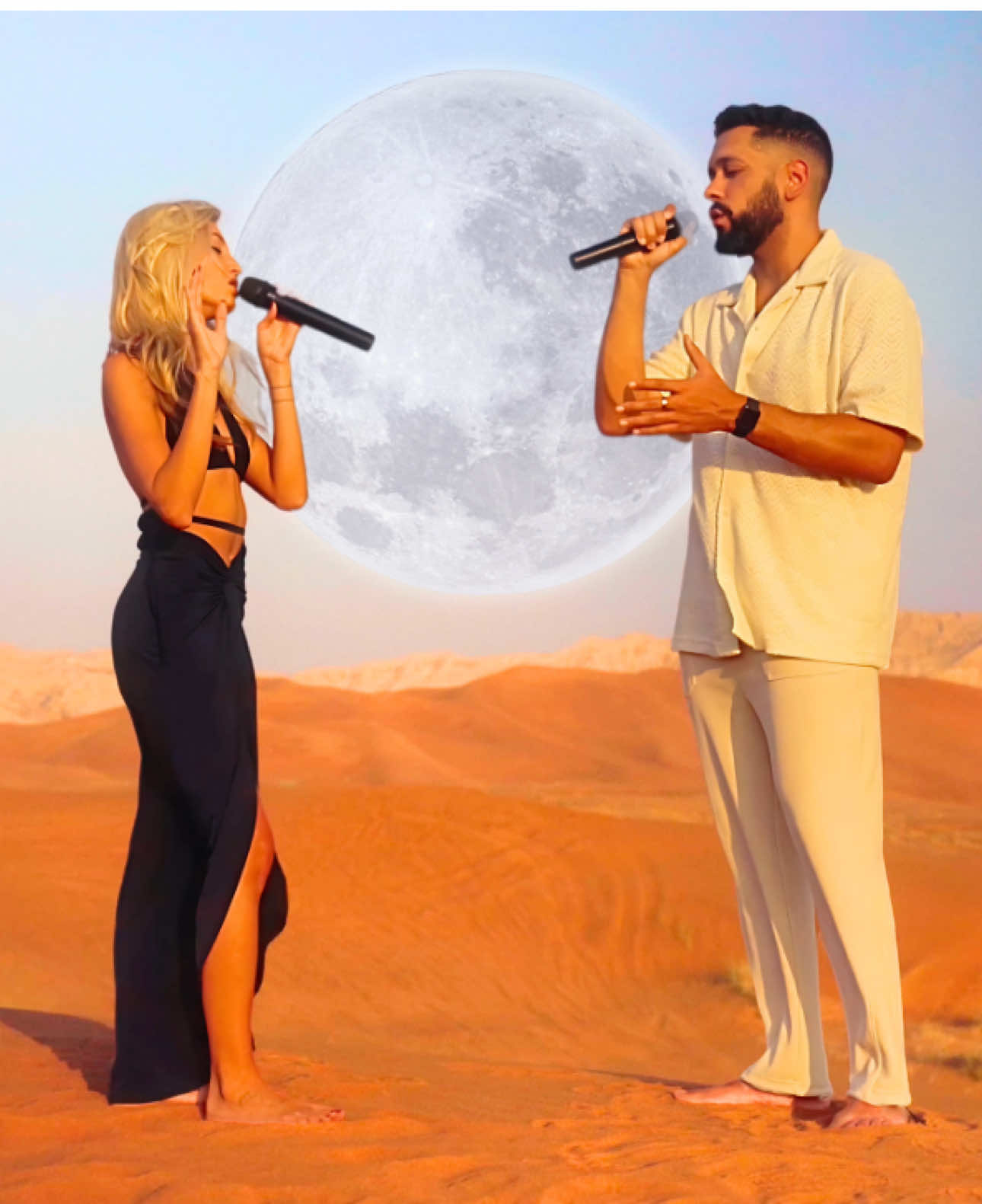 Had so much fun singing Talking To The Moon with the incredible @juliasydorenko in the desert of the UAE. The song is out now on all platforms 🌙❤️ #brunomars #talkingtothemoon #cover #singers
