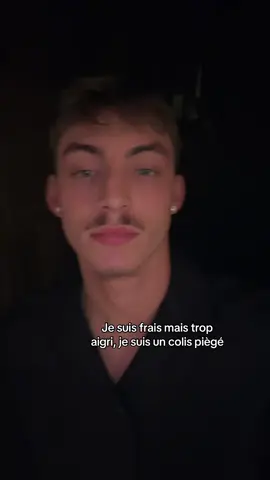 Un peu narcissique le mec mais oklm #pourtoi #fyp 