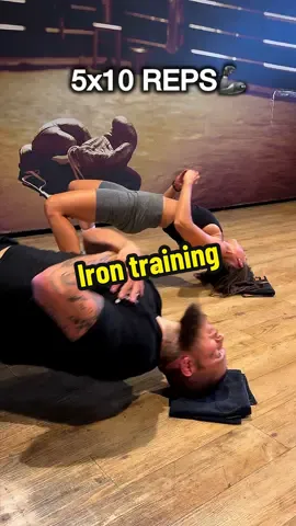 Iron boxing training @Boxlerina 🥊 #boxingtraining #miketyson 