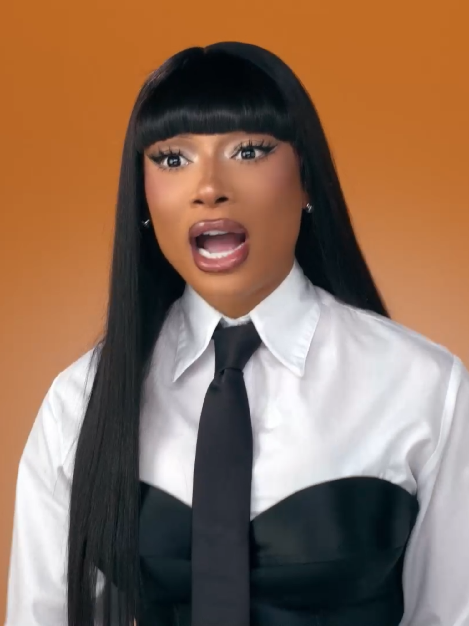 Gold House presents this exclusive clip from @appletv's new series KPOPPED, streaming August 29! Megan Thee Stallion and PSY bring the star power in this song battle series, as music legends get their classic hit #KPOPPED.