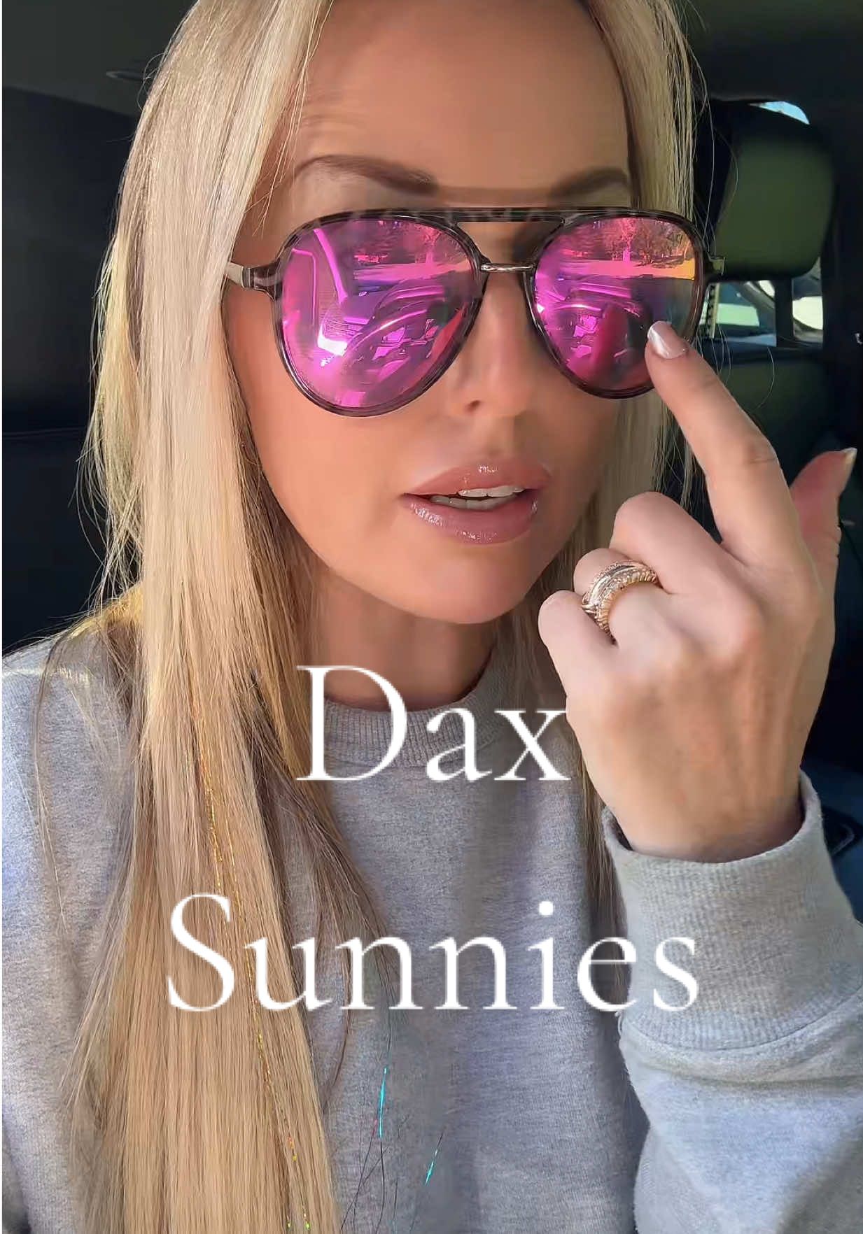 The prettiest!! #dax #sunnies #eyewear #eyewearfashion #sunglasses 