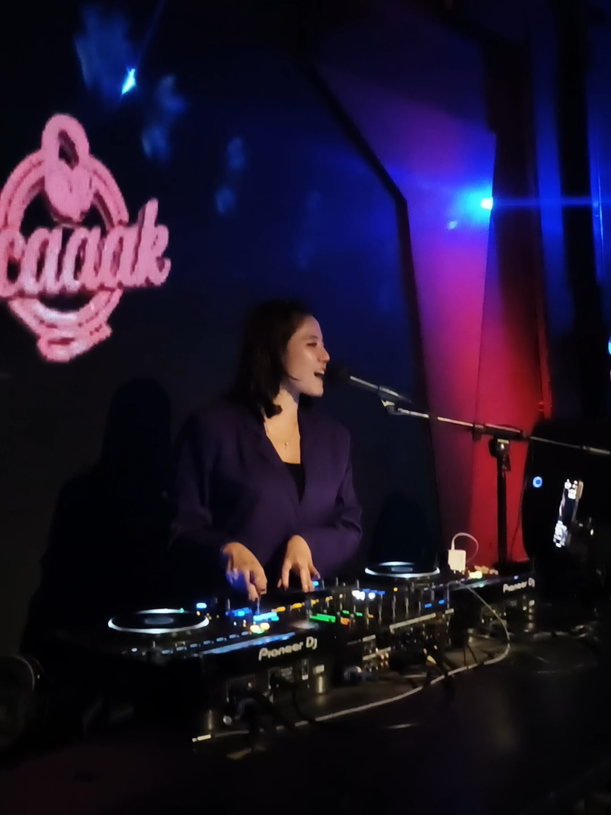 Santuy 😎🔥 DJ : @Dj Ocaak gspoll  @grand dragon pekanbaru  #dragonpubpku #dragonpubpekanbaru #granddragonpubnktvpekanbaru 