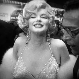 #CapCut #marilynmonroe #50s #60s #oldhollywood 