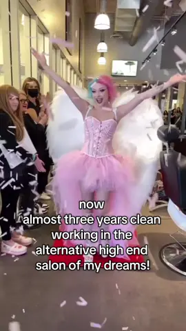 I love this trend so much so proud of all of you guys out there cleaning up your lives and doing better for yourself and those around you #calisober #alttiktok #sober #hairtok #foryoupageofficiall @Scissor Sisters Hair Show 