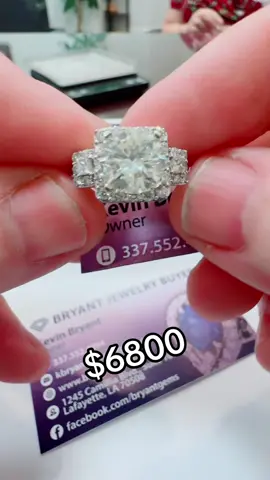 2.65 Ct center natural diamond set in 14kt white gold mount with 1 Ctw accents #estatejewelry #jewelryonsale #bryantgems #gemstonejewelry #diamondring 
