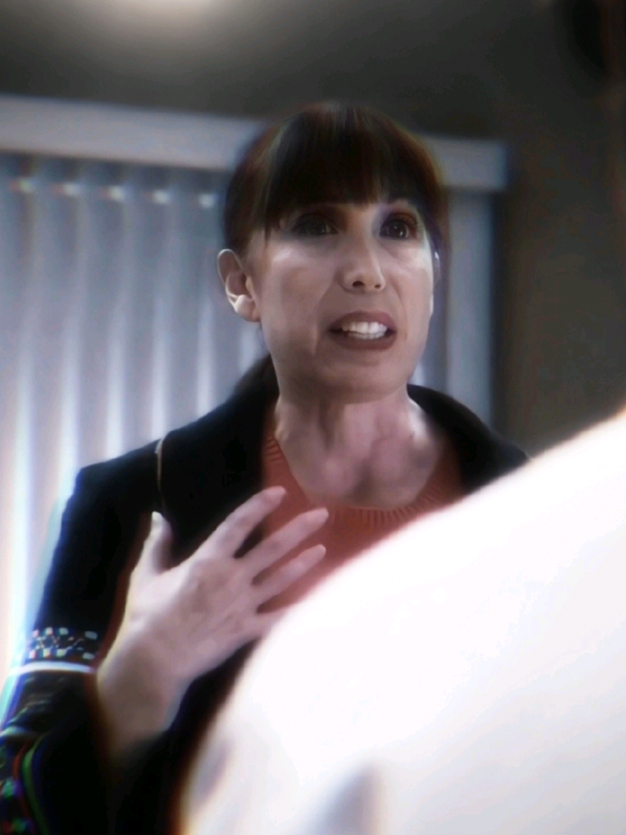 was rewatching the ep and i had to make an edit of this diva omg💜 #housemd #drhouse #finalgirl #edit 