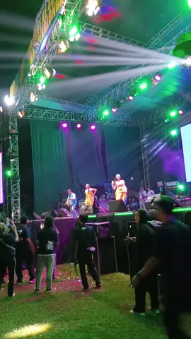 PEKAN RAYA KAJEN 2025 ... #pekanrayakajen2025  #duoanggrek  #bojoloro  #infokonserpekalongan  #konsermusik 