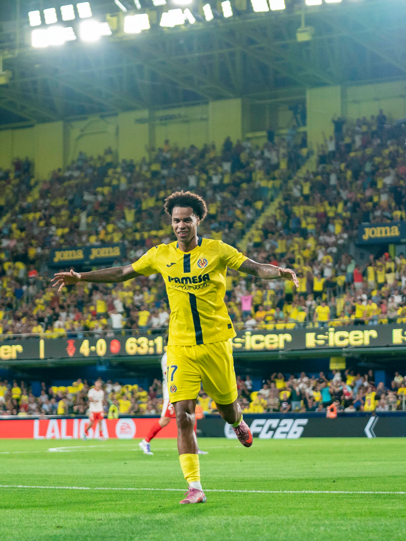 A veces no es necesario ir al museo para ver una obra de arte. #LALIGA #laligaeasports #laligahighlights #villarrealgirona #futbol #villarreal #footballtiktok #tiktokfootballacademy #fyp #parati #Soccer #deportesentiktok