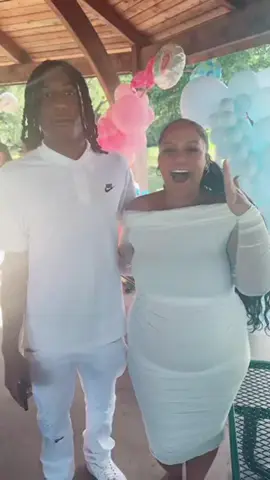 Gender Reveal 💙💗.                               #pregnantlife #cravingsatisfied #MomsofTikTok #fyp #loveyou 