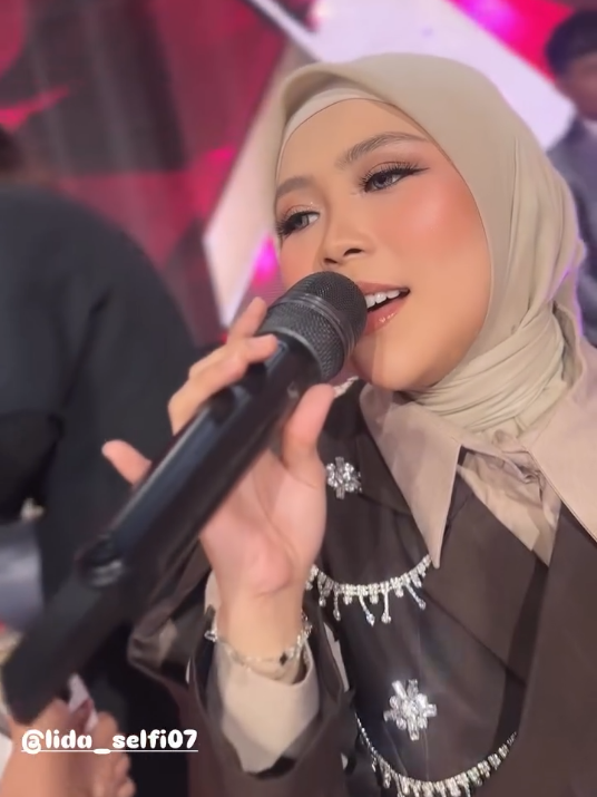 Masyaallah 🥰🩵 #fypシ゚ #selfiyamma #da7 #masukberanda  #beranda  Mila da7 & nada da7 