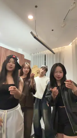 Không đủ tư cách đâu 🤫🫸 @_hana.pjm @ayeduidol @maccaron 