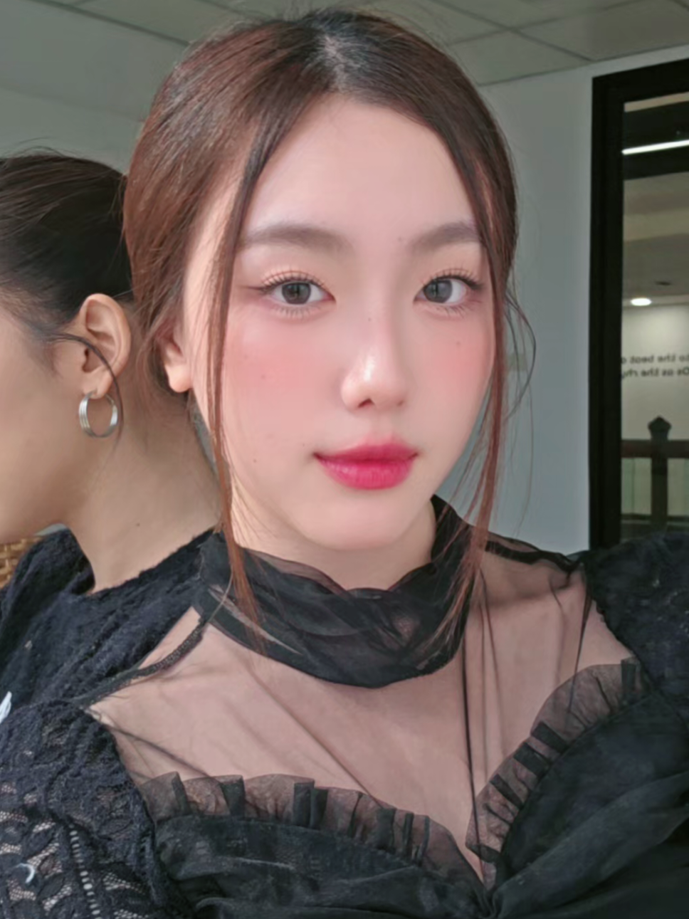 หื้อออ ใครอยู่ข้างหลัง #อ๊ะอาย4eve #Aheye4EVE #4EVE 
