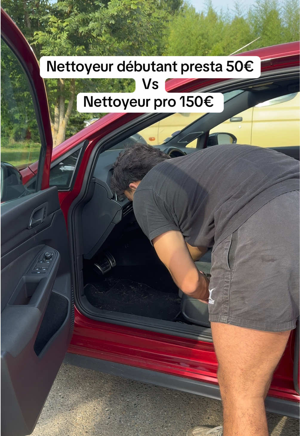 Il vaut mieux privilégier un bon nettoyeur auto qui va nettoyer correctement et préserver vos matières, plutôt qu’un nettoyeur pas cher qui abîmera votre véhicule. #nettoyage #nettoyageauto #detailing #satisfaisant #amsr 
