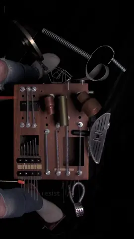“The insect waltz” #diyinstrument #drumsynth #pandemicbox #drummersoftiktok @chaseblissaudio @EHX @Eventide @redpandalab @hologram_electronics 
