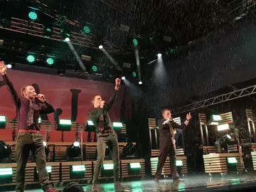 best kaj song ever from wettest gig onggg  #kaj #humorgruppenkaj #firmansman #jeppis #axelåhman 