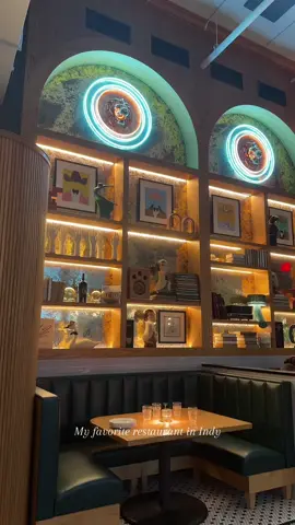 I love it 🥰🥰🥰 #FountainRoom #Indianapolis #IndianapolisRestaurants #Indy #ArtDeco 