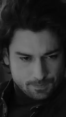 لم اعيش معك شيئاً فكيف سأنساك😔💔#كنان_و_رزان #torkia🇹🇷 #hazsin #sinan_hazan #alpnavruz_denizbaesal #الب_نافروز_و_دينيز_بايسال #fazilethanimvekizlari #فضيلة_خانم_وبناتها #هازسين #الب_نافروز 