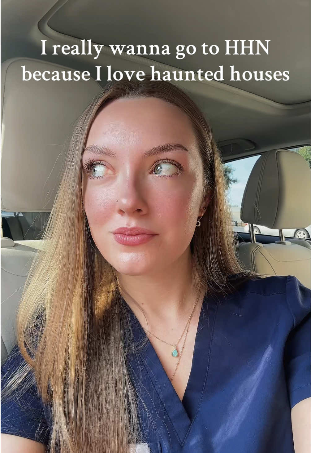 it’s def not a mask thing 🤭 #hhn #halloweenhorrornightsorlando #darkromance #BookTok #darkromancereader 