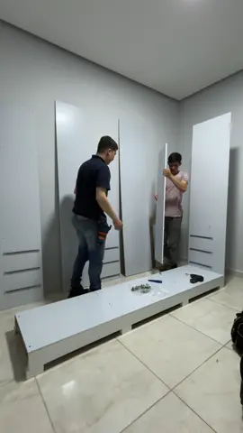 Montagem top aí com meu amigo @Papo de montador  #moveis #montadordemoveis #asmr 