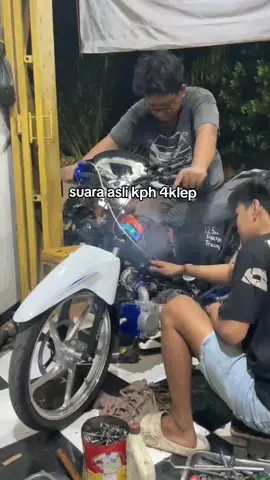 Iki lagu opo sumur kok jeru men cahh 😢 #kphjogjastyle #kphgank🚀 #supra125modifikasi #berkahjeruk🍊 #4u 