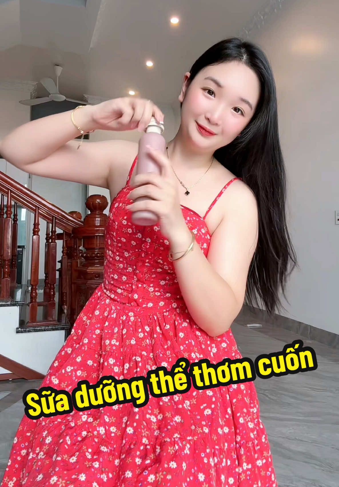 Vừa thơm vừa dưỡng ẩm cho da các bà đã thử loại này chưa#sapduongmoi #duongambody #xuhuong 