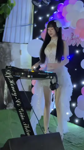 @Cô giáo Thắmmm @DJHONEY-CôGiáoThắm  