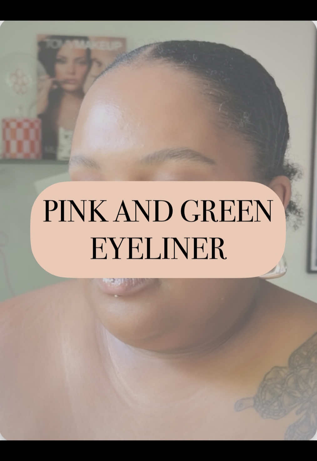 Love myself a creative #Eyeliner 🩷💚😍 Meestal gebruik ik voor mezelf de zwarte Epic ink liner van @NYX Professional Makeup , maar ik heb van NYX ook een suuuuper mooie kobalt blauwe eyeliner die ik af en toe eens bovenhaal 😍 Products used voor deze eyeliner: #colourcasemadebymitchell @madebymitchell  Welke kleur eyeliner moet ik in de toekomst uitproberen ?  #makeup #creativeeyeliner #fyp 