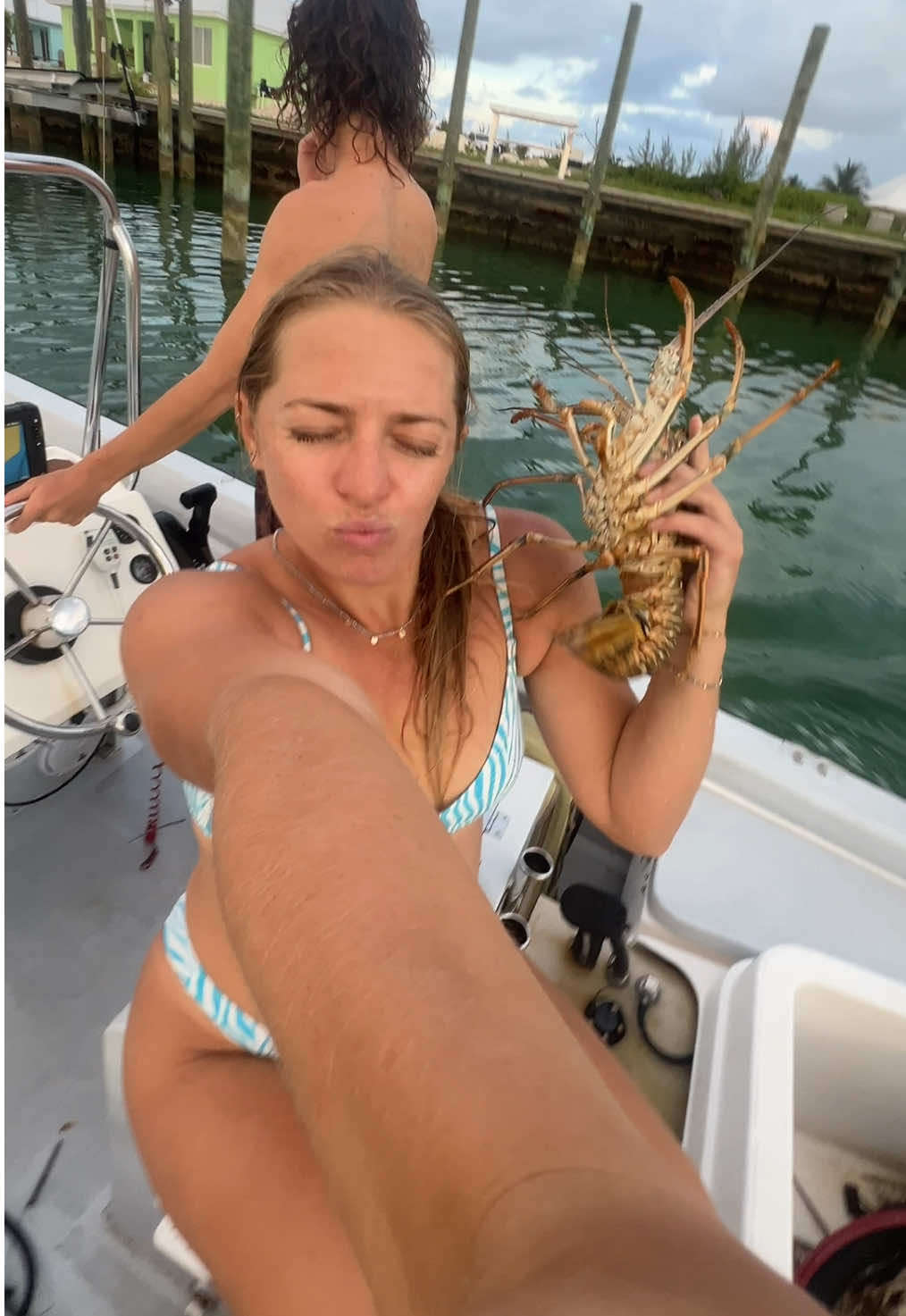 Talking to Larry on the other line #lobster #boat #diving #ocean #fishing 