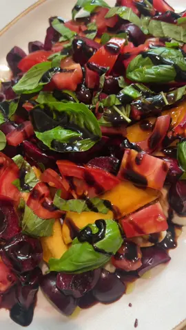 cherry peach caprese salad ✨🍑🍒  fresh mozzarella, jersey peaches, cherries, local tomatoes, fresh basil, salt, balsamic vinegar, olive oil, and balsamic glaze #caprese  #peach #cherries #peachsalad #Summer 