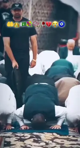 اللہ نے انسان کے ہاتھ میں صرف نیت اور کوشش دی ہے۔ کامیابی وہ خود دیتا ہے