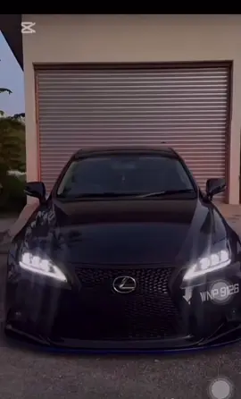 Toyota mark x vs lexos is250