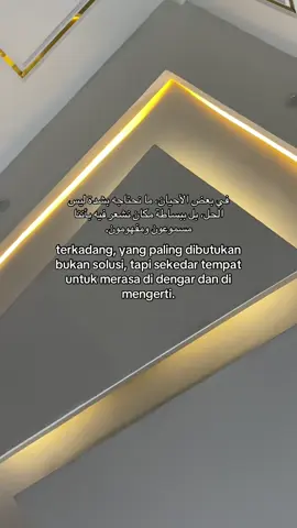 terkadang, yang paling dibutukan bukan solusi, tapi sekedar tempat untuk merasa di dengar dan di mengerti. #quotesarabic #syairarab #syaircinta #darussalammartapura #foryourpage 