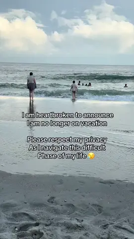 And it’s Monday 🤣🤣🤣🤣🤣🤣 #joke #vacation #fail #aroseslimes 