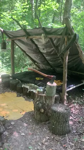 Chillin at my bushcraft camp 🏕️ and enjoying a nice campfire 🔥 Does it get any better? No, it doesn’t. #bushcraft #camp #campfire #outdoorlife #bushcrafting 