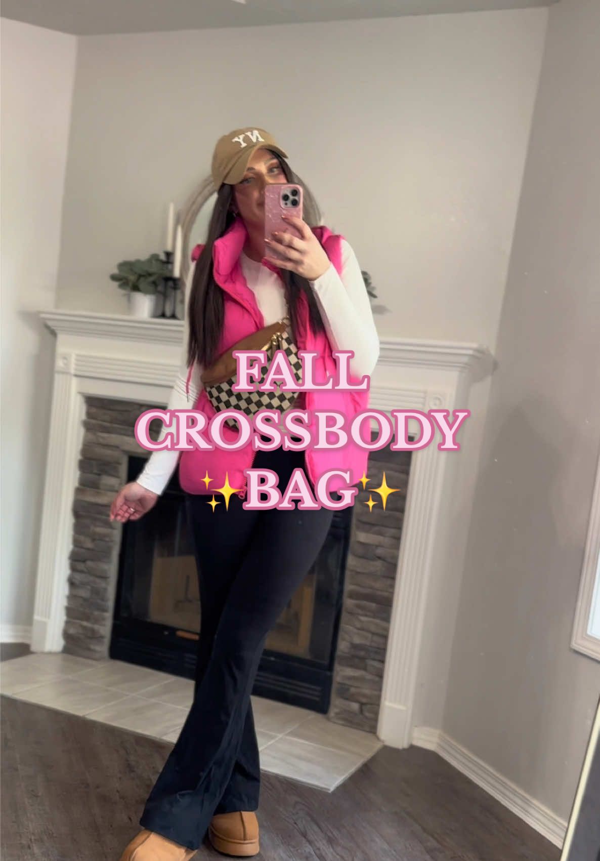 This crossbody bag screams FALL!! #crossbodybag #crossbody #bumbag #checkeredbag #bag 