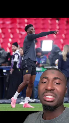 L’homme du moment #😂😂😂😂😂😂 #😂😂😂😂😂😂 #👌👌225tiktok🇨🇮🇨🇮🇨🇮🇨🇮 #realdemadrid #bader @SUPPORTEUR☑️ DJANDJOU 😭 