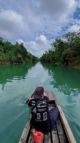 Borneo river hunter #fypシ゚ #kalimantan #borneo #spearfishing 