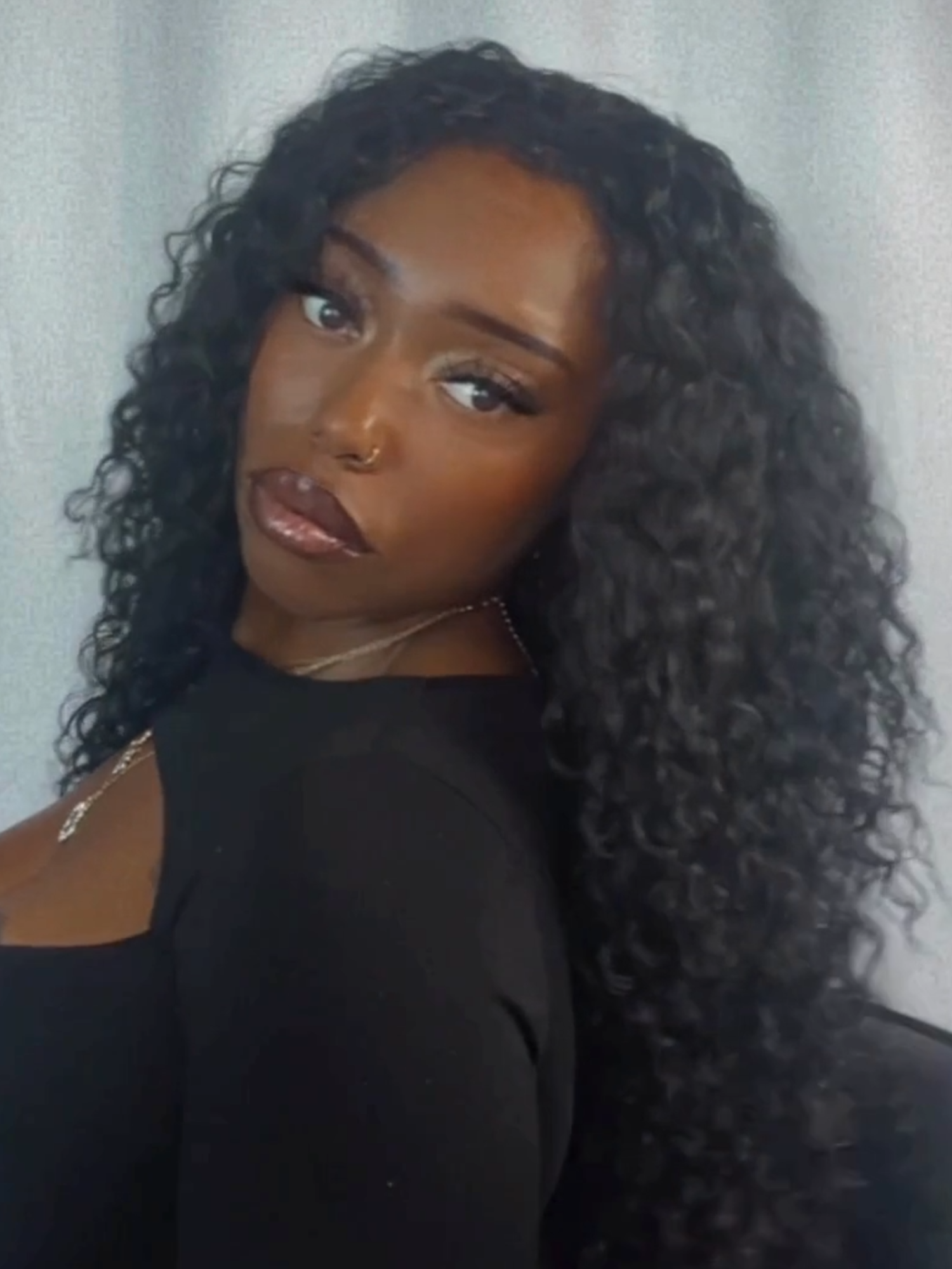 Hair: Outre Halfwig Batik Peruvian in color 1B #ebonyline #outre #outrehair #fyp #OutreQuickWeave #syntheticwig #halfwig #curly