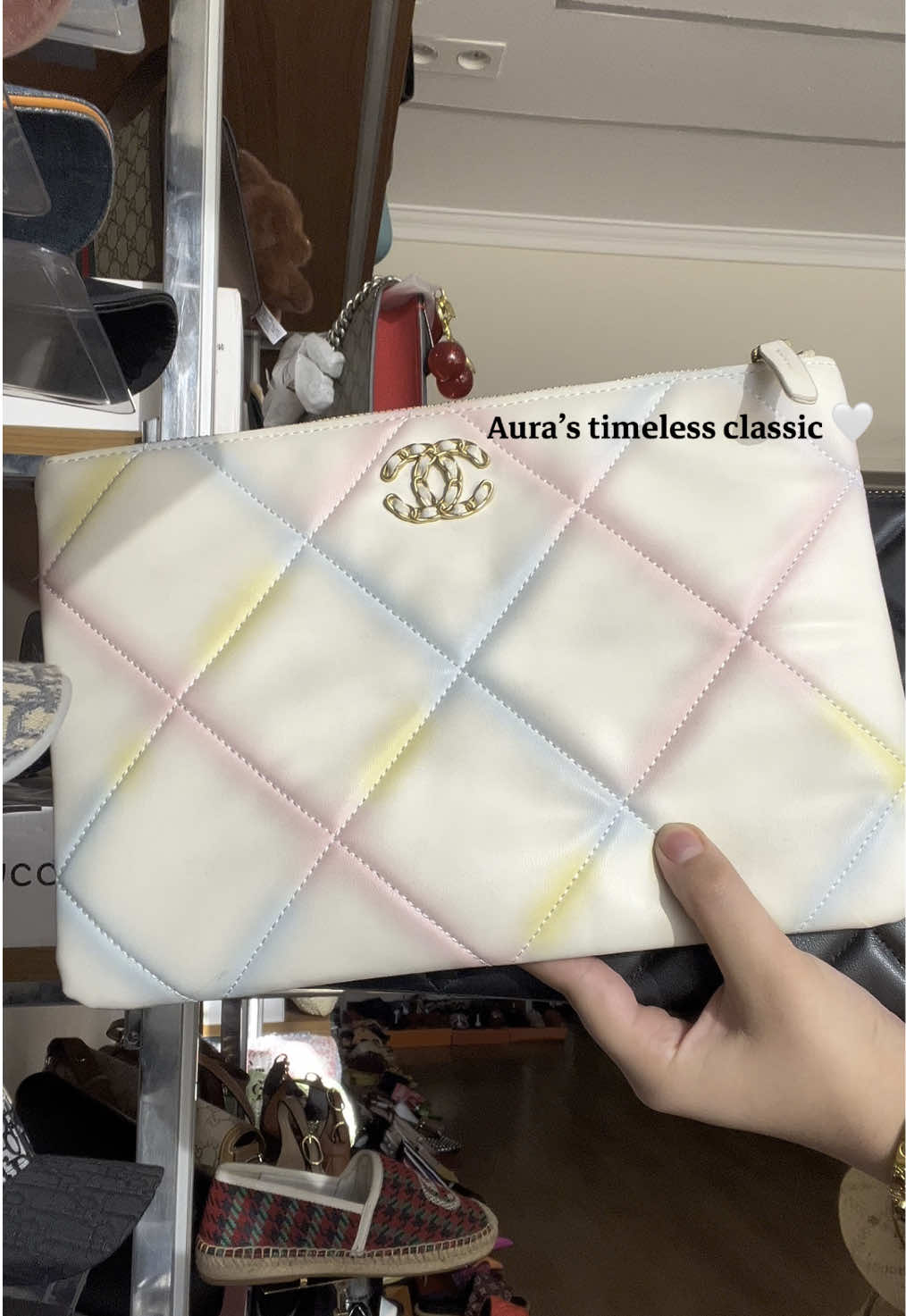Aura’s timeless classic🤍 #fyp #aura #luxury #bags #mirror #chanel #viral