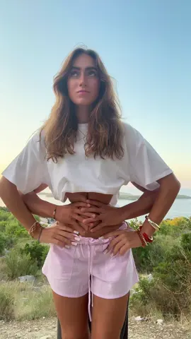 #die2025lisa #smallwaist #fyp #foryou #fürdich 