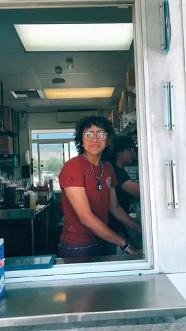 Oh ok… #chocolateshake #dutchbroscoffee #speedqualityservice 