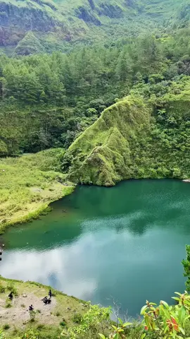 Nanjak minimal view maksimal🤩 #danauslank1376mdpl #fyp #xbcyza 