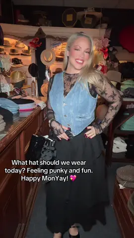 #hatoftheday #smallbusinessowner #OOTD #carmelbythesea 