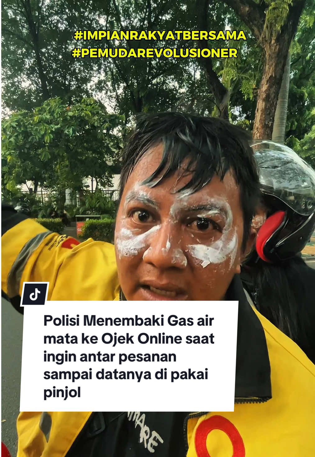 Hari ini kami mendapatkan keluhan dari seorang driver online yang mana dia sekeluarga yang ingin mengantar pesanan malah di tembaki gas air mata pada saat terjadi demo 25 agustus 2025.  Kami akan terus berjuang sampai ada keadilan untuk rakyat kecil. Panjang Umur Perjuangan ini baru awal bukan puncak dan bukan akhir  #viral #ojol #bubarkandprri #dprri #gmniesaunggul @gerindra @DPR RI @Gibran Rakabuming 