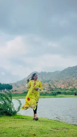 #karunjar##nagharparkar👀❣️✌️ #viralvideo #fouryou #umefam✨❤ #viralkroguys🥳 #sindhpolicezindabad✌🇵🇰🇵🇰 #barish🌨 