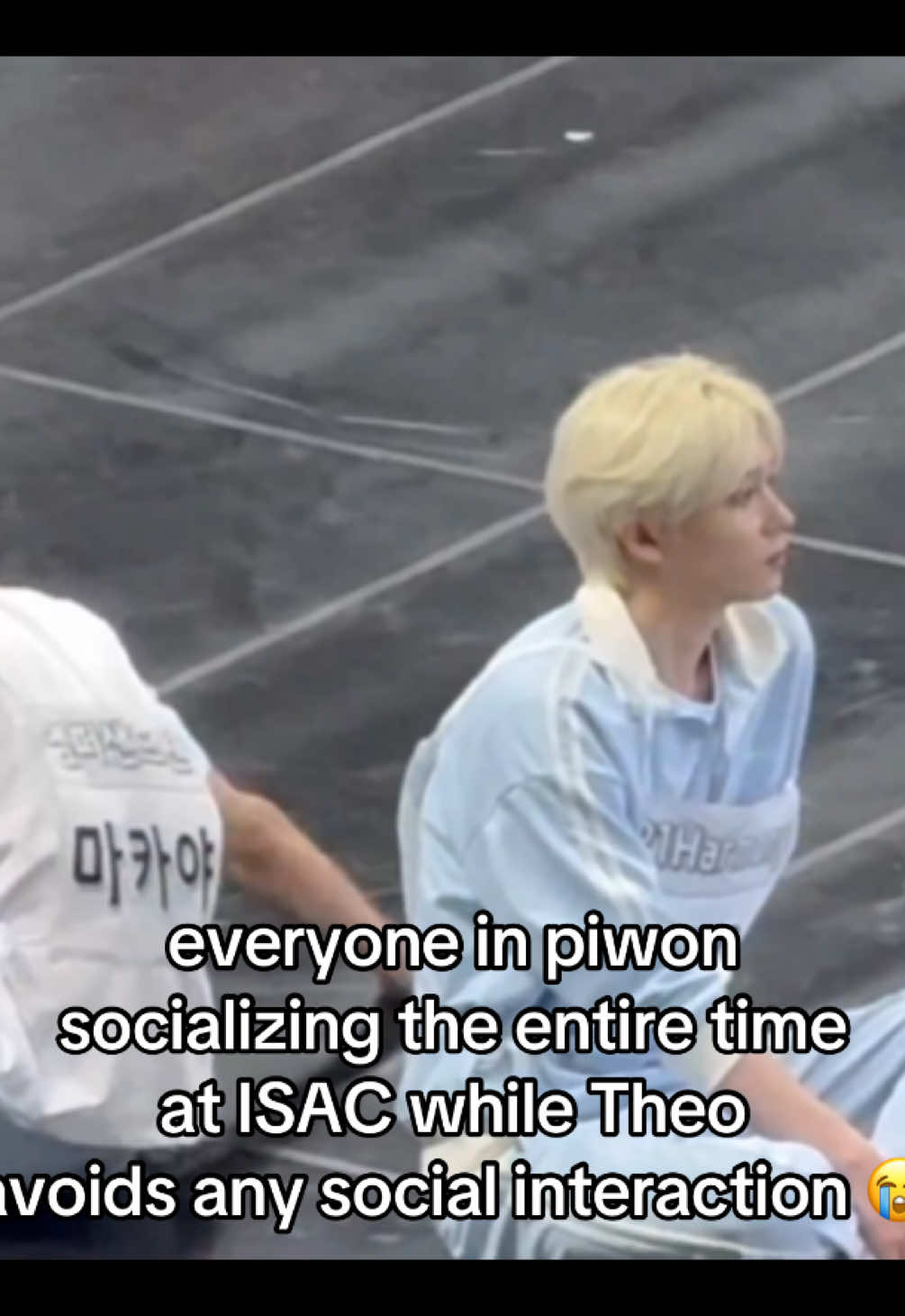 At least he talked to Eunseok (who had to run to Theo cause his introvert self would NOT initiate that interaction) #theop1harmony #p1harmony #p1h #isac #kpopfyp 